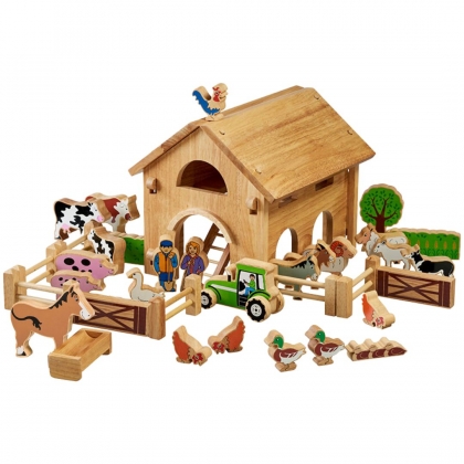 Deluxe farm barn set with colourful characters